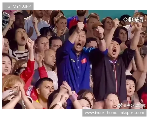 球员比赛中怒吼激励队友，情绪燃爆